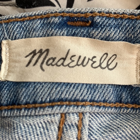 Madewell The Curvy Mom Jean - Picture 8 of 10